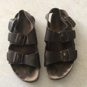 Birkenstock’s Brown Leather Size 39 with Backstrap